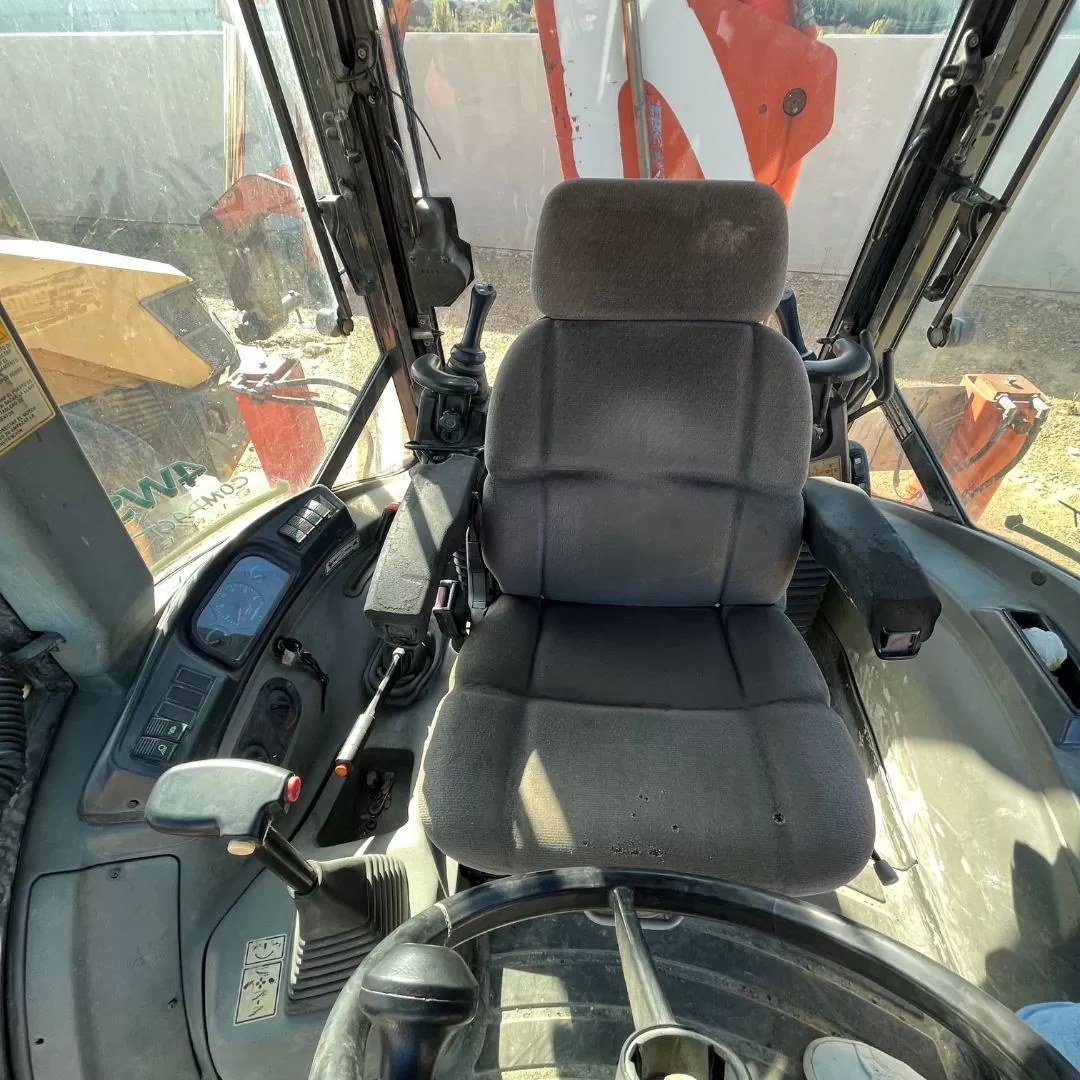 Fiat Kobelco B200 - Image 4