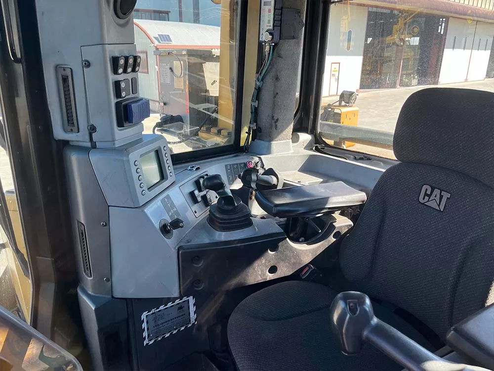 Caterpillar D8T - Imagen 5