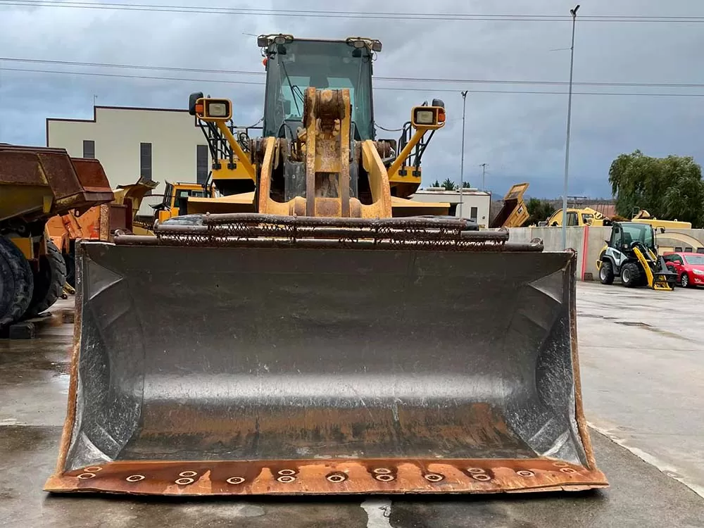 Komatsu WA600-6 - Imagen 3