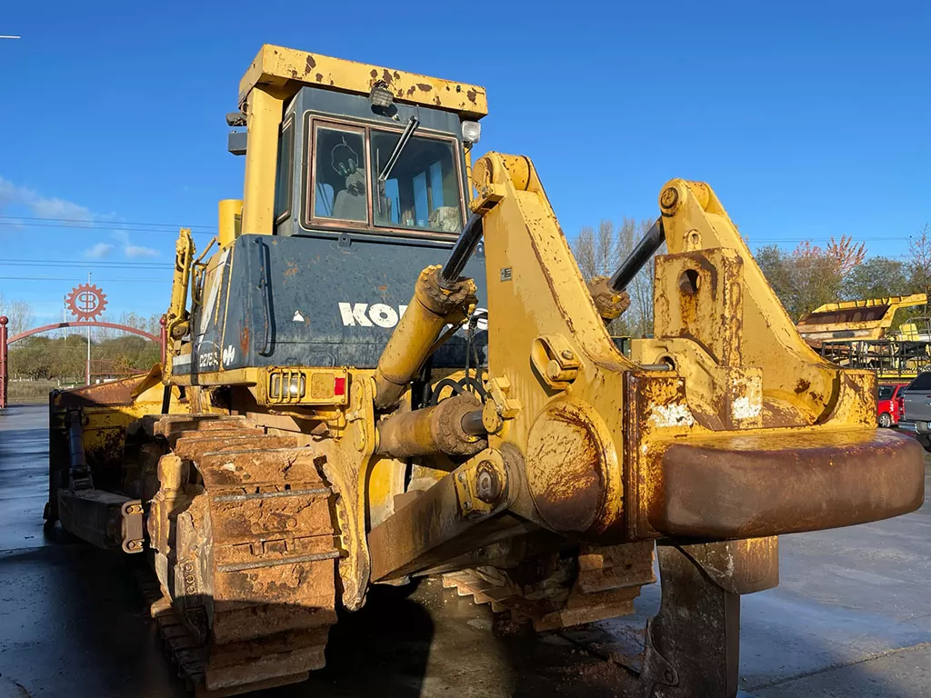 KOMATSU D275-2 – Image 2