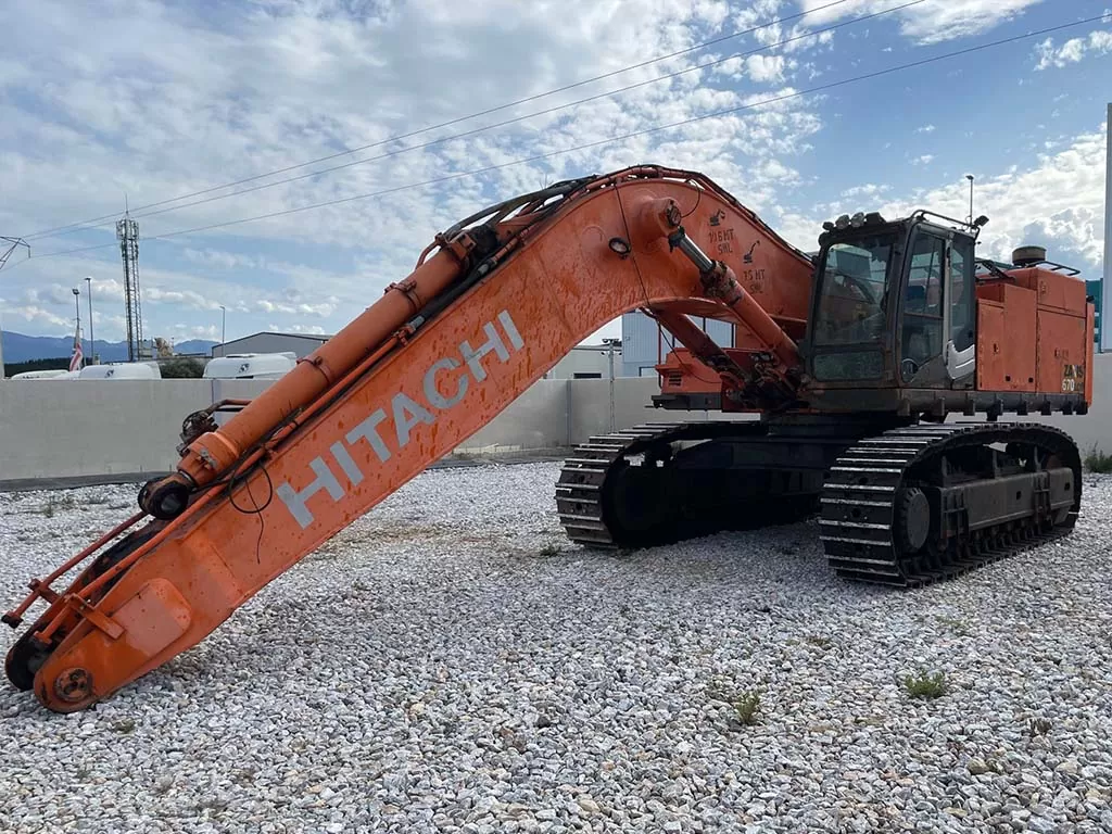 Hitachi 670 LCH