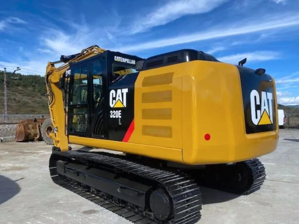 Caterpillar 320E - Imagen 2